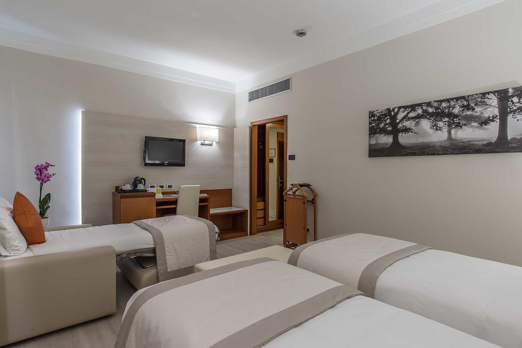 Hotel La Giocca Рим Екстер'єр фото